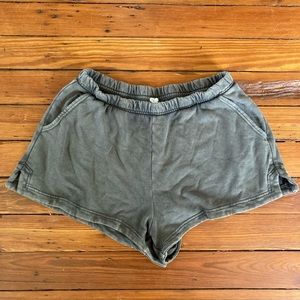 Arie lounge shorts